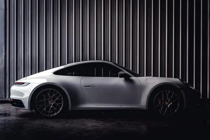 เช่า Porsche 911 Carrera S 992 กรุงเทพ (สปอร์ตไอคอนสีเงิน) — Rent Porsche 911 Carrera S Thailand