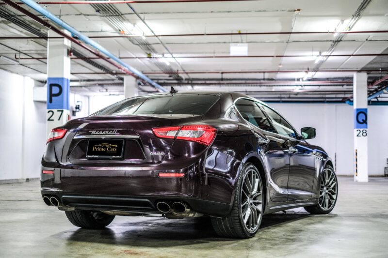 เช่ารถหรู Maserati Ghibli