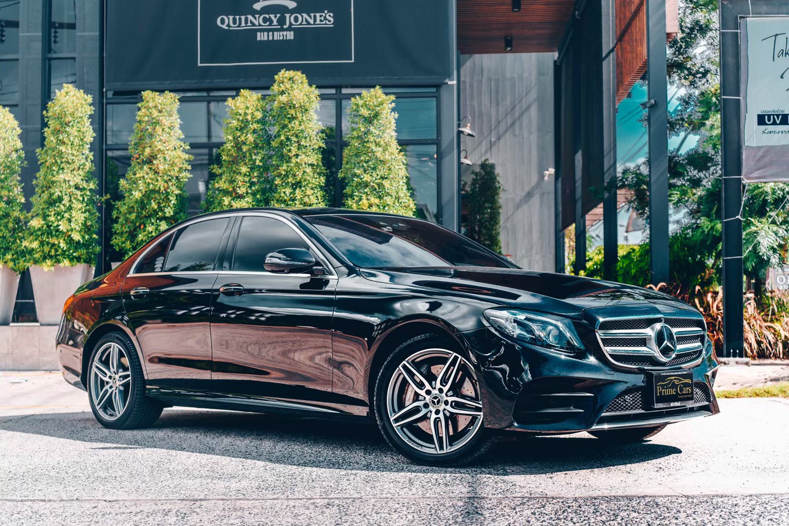 รถยนต์ไฟฟ้า Mercedes-Benz E350e Plug-in Hybrid AMG