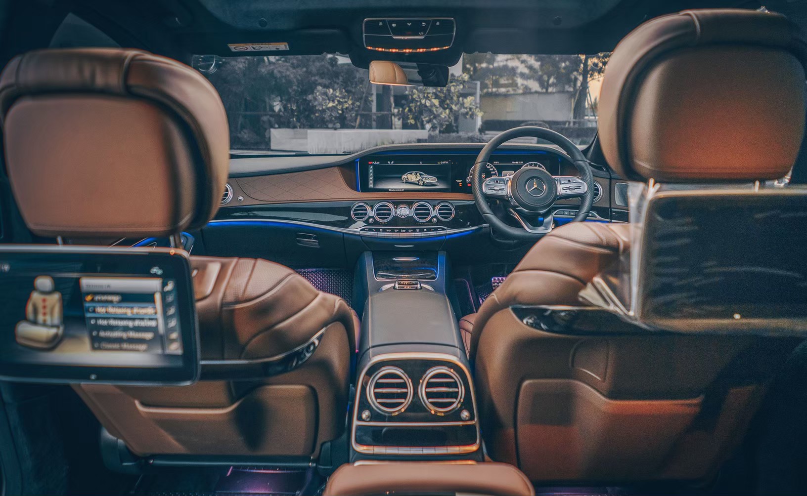 Mercedes-Benz S560e AMG Premium Inside