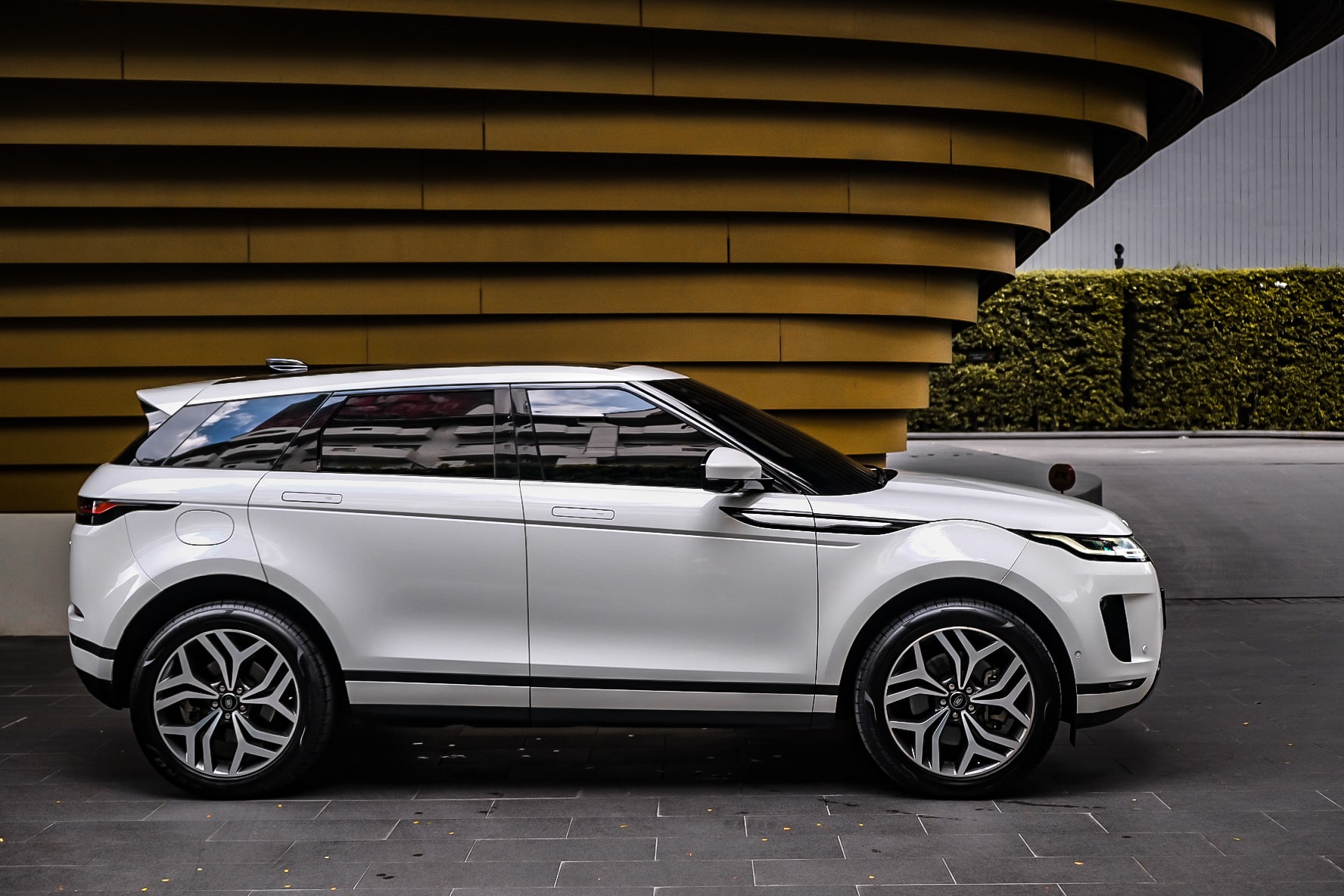 ด้านข้างของ Range Rover Evoque 2022