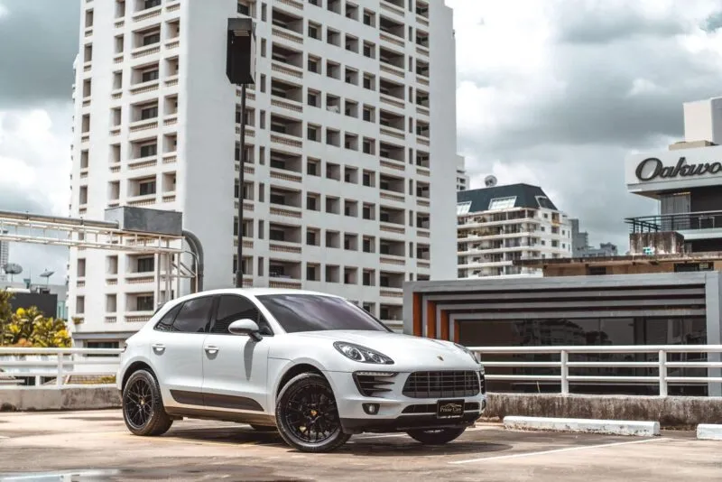 เช่ารถ Porsche Macan 2020