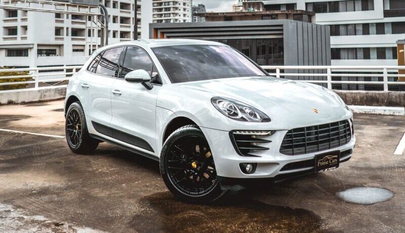 Porsche Macan ด้านหน้า