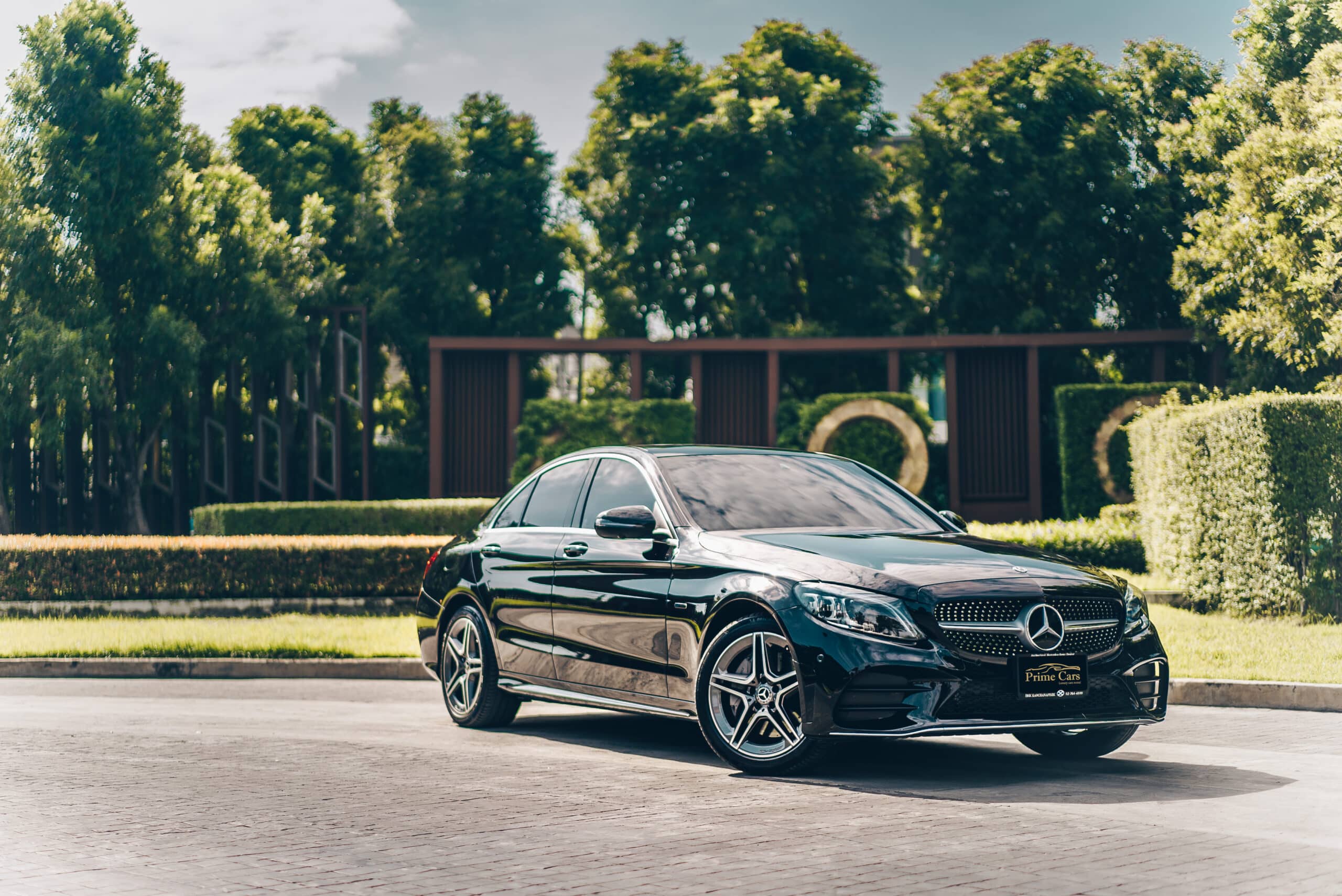 เช่าเบนซ์ Benz C300eAMG