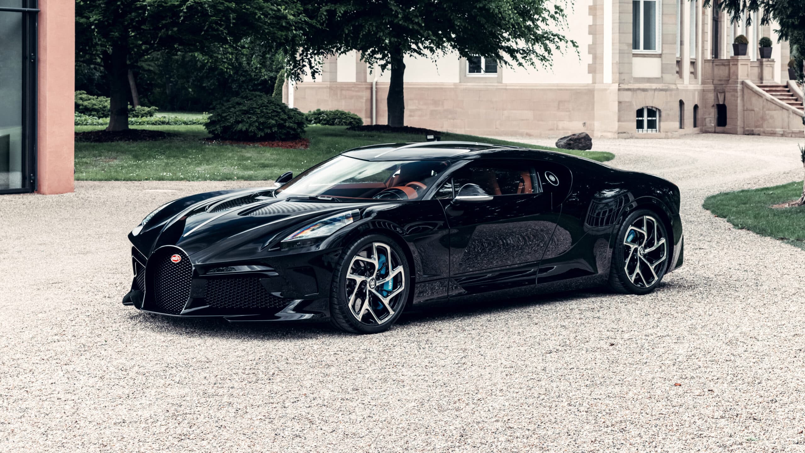 Bugatti La Voiture Noire รถแพงที่สุดในโลก