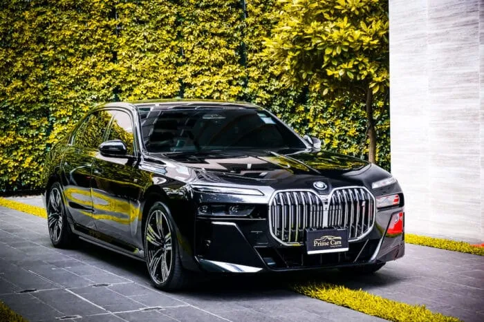 เช่า BMW i7 xDrive60 M Sport G70 กรุงเทพ (ซีดานไฟฟ้าเรือธง EV 544 แรงม้า) — Rent BMW i7 Thailand