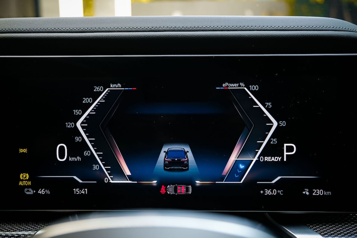 หน้าจอ Driver Display ขนาด 12.3 นิ้วของ BMW i7