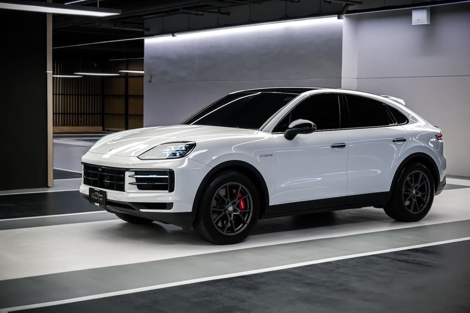 Cayenne S e-hybrid ตัวประกอบมาเลย์