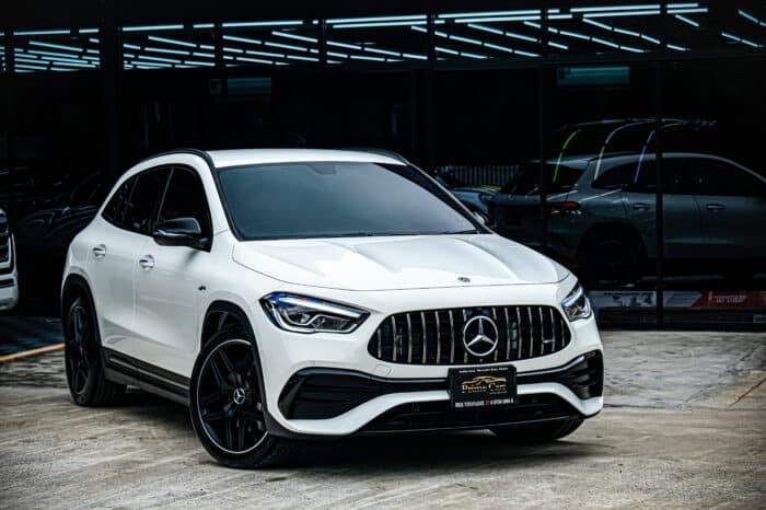 เช่า Mercedes-AMG GLA35 4Matic Night Package กรุงเทพ (SUV สปอร์ต 306 แรงม้า) — Rent Mercedes-AMG GLA35 Thailand