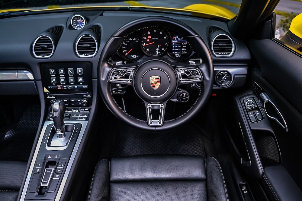 ภายในมุมคนขับของพอร์ช 718 Boxster รุ่นใหม่