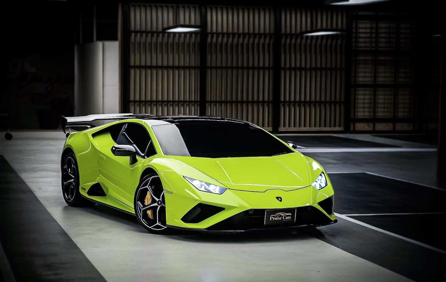 เช่ารถซูปเปอร์คาร์ Lamborghini Huracan EVO