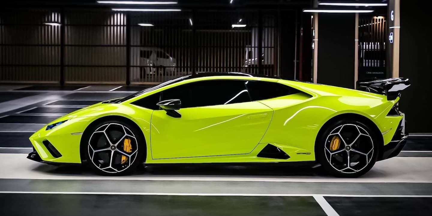 เช่า Lamborghini Huracan EVO RWD กรุงเทพ