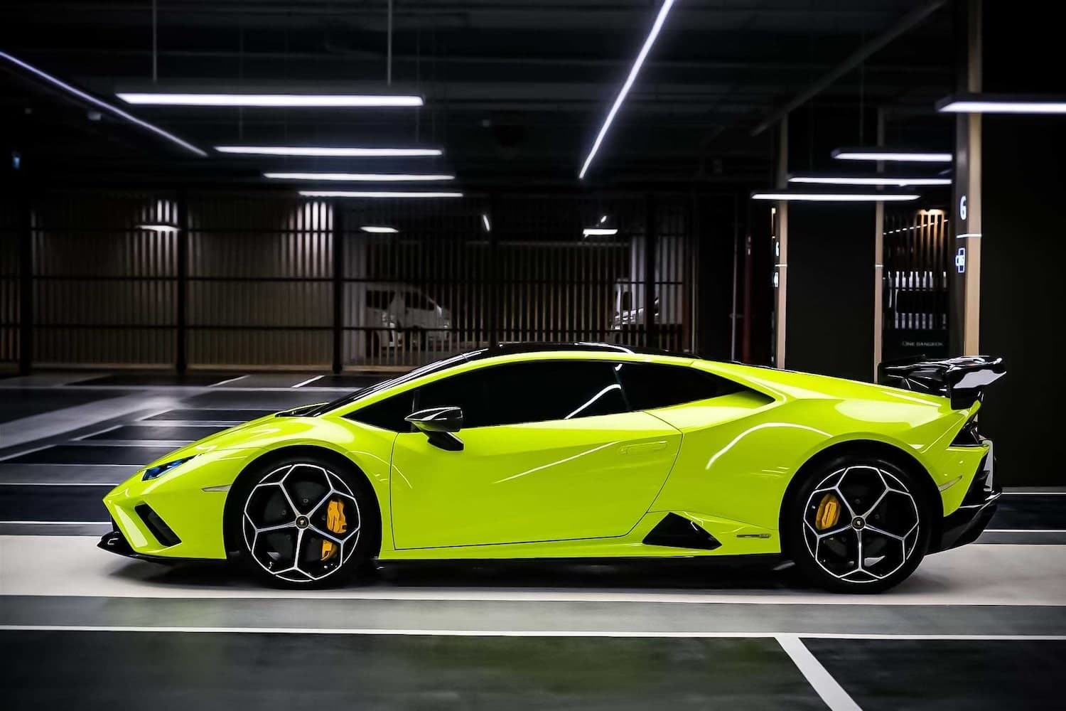 Supercar Rental Bangkok Phuket Thailand Lamborghini