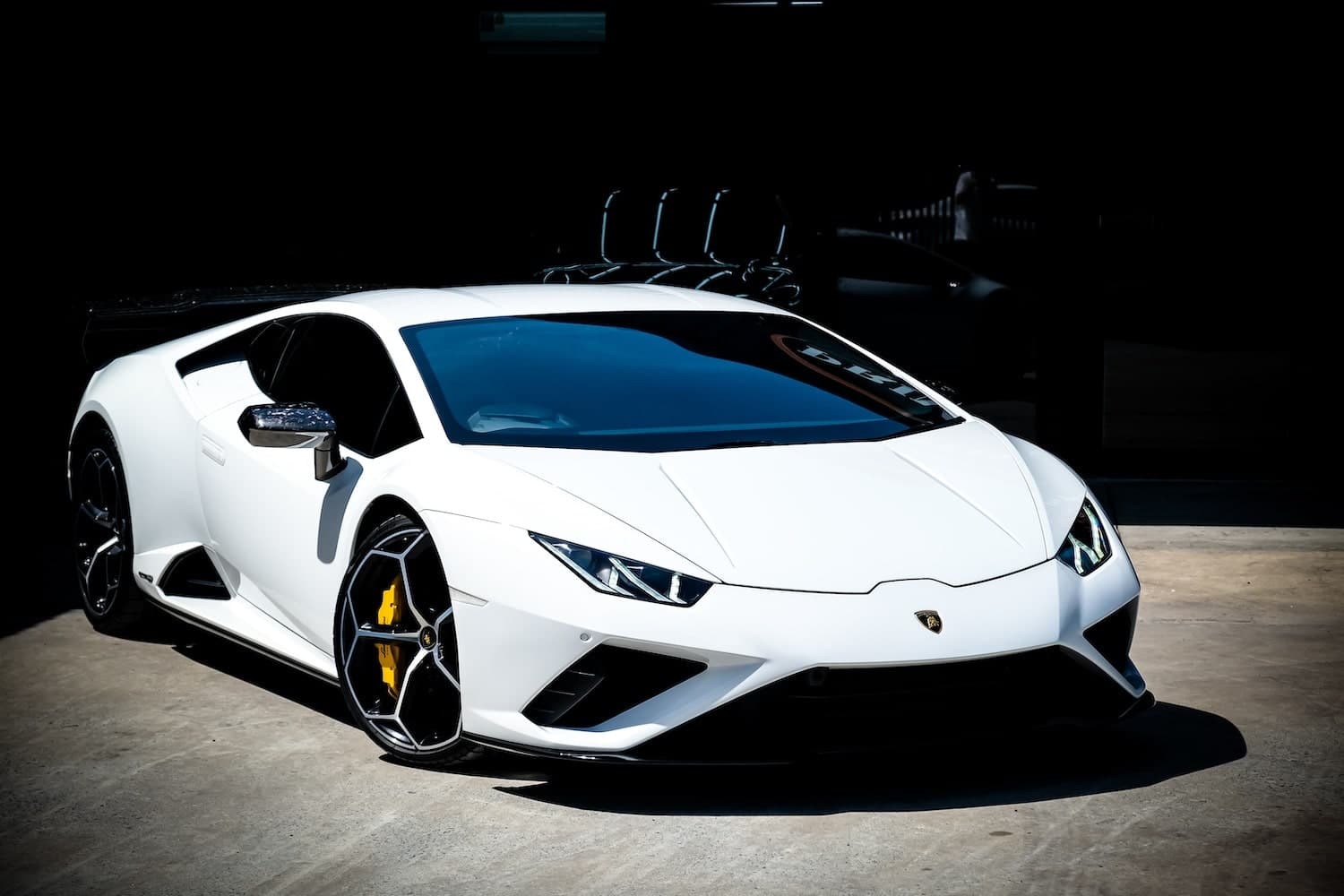 เช่ารถ Lamborghini Huracan EVO 2024 สีขาว