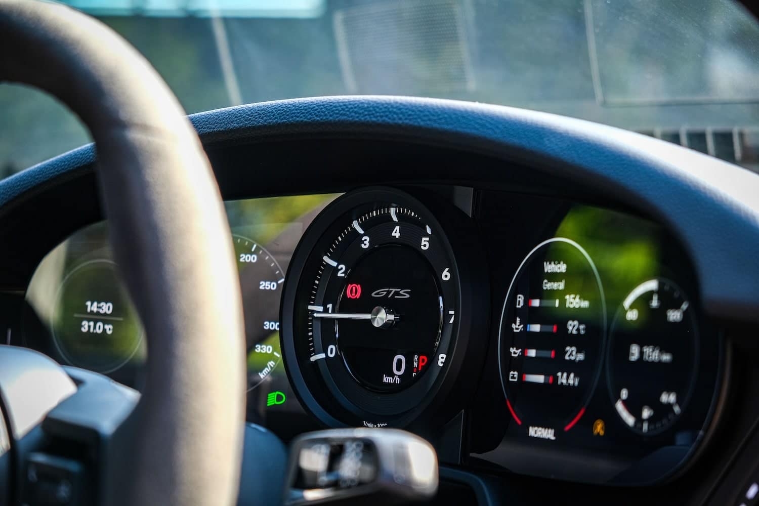 หน้าปัทม์ของ Porsche 992 GTS