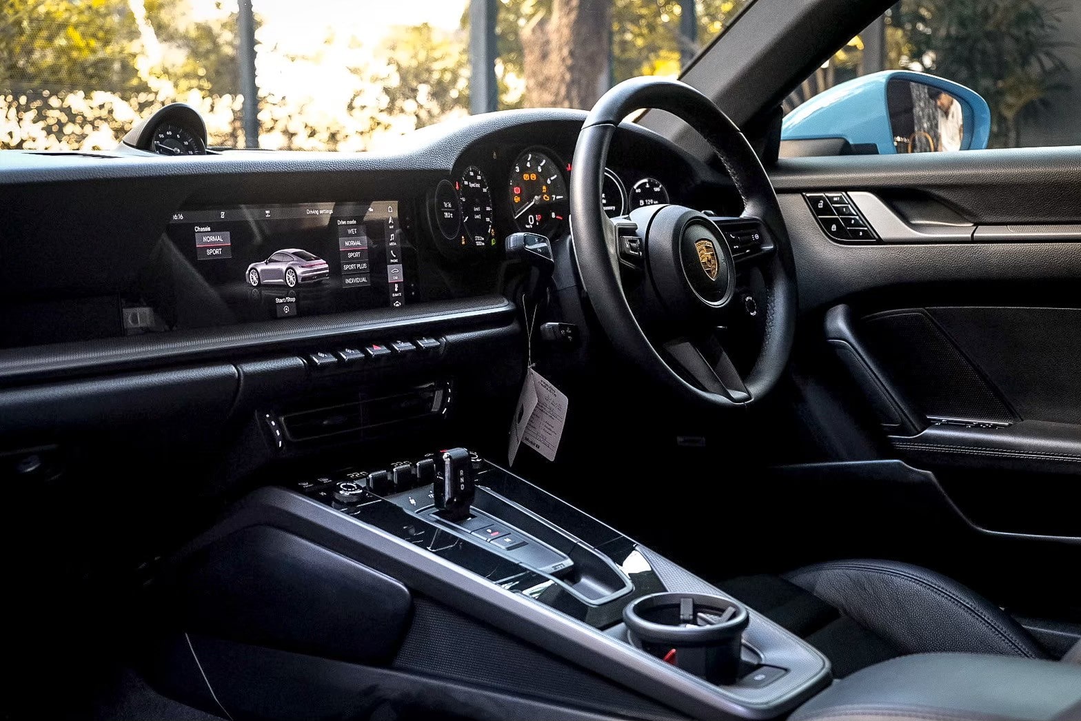 ภายในของรถพอร์ช 911 Carrera 992
