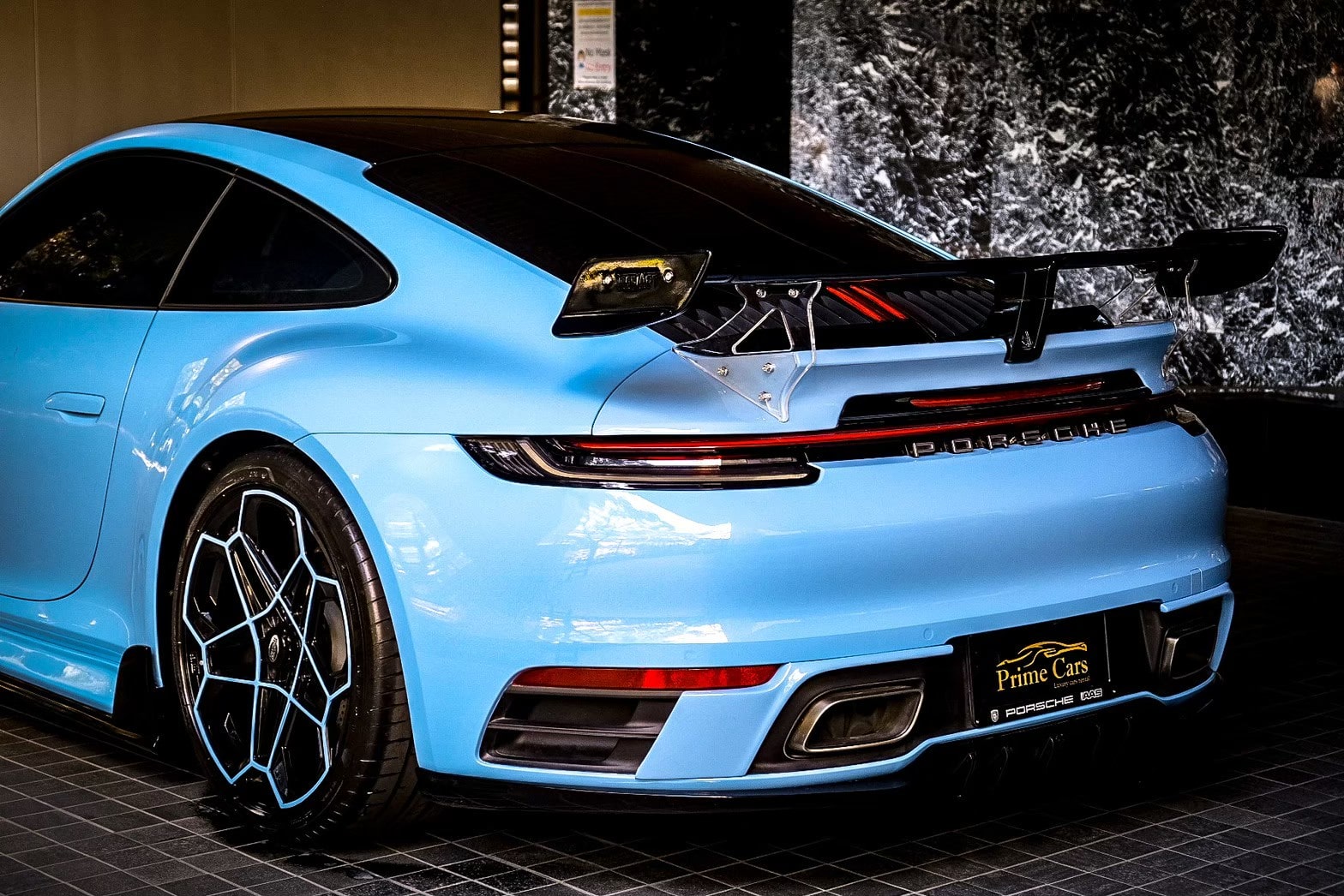 ชุด Diffuser หลังของ Porsche 911