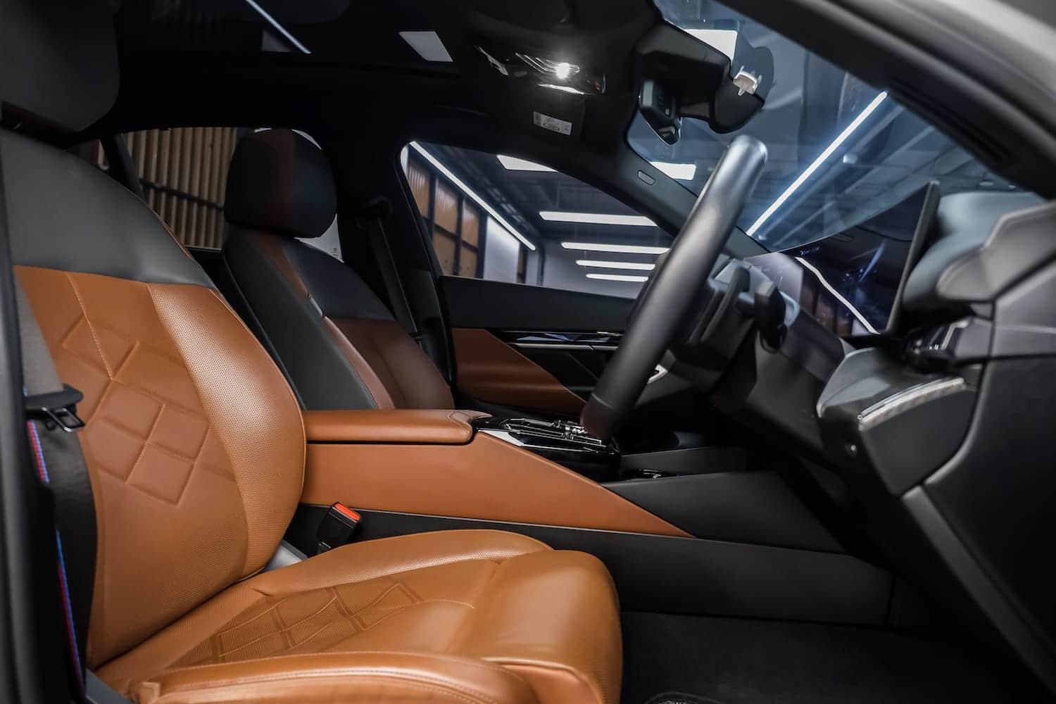 เบาะนั่งหน้าของ BMW G60