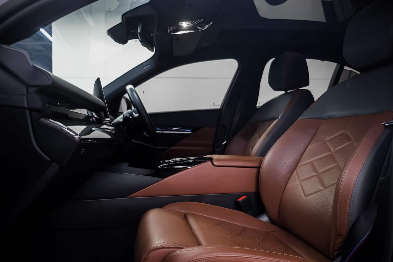 เบาะนั่งหน้าของ BMW G60