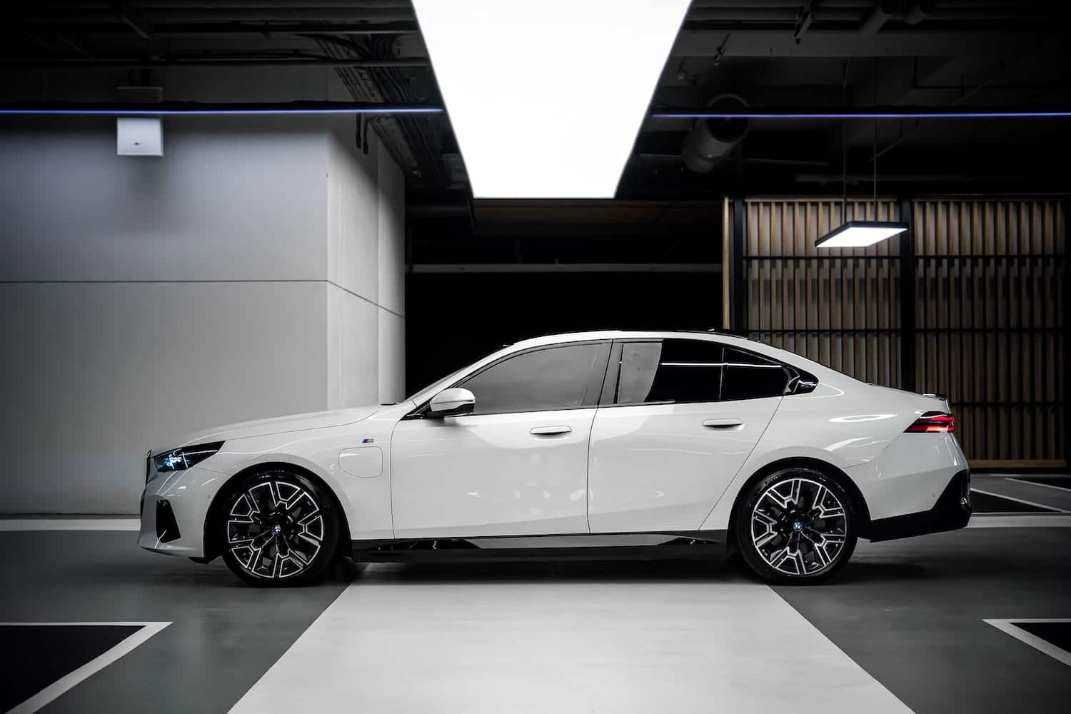 BMW 530e M Sport Pro Side Profile