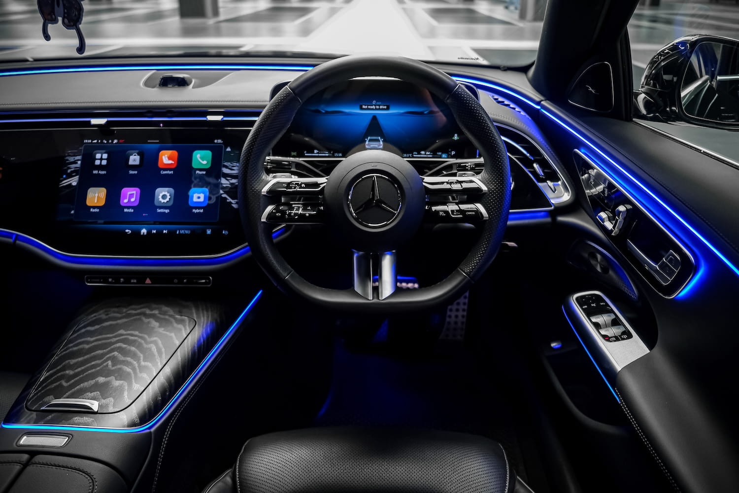 มุมมองจากคนขับ แบบใหม่ของ Mercedes-Benz E Class W214