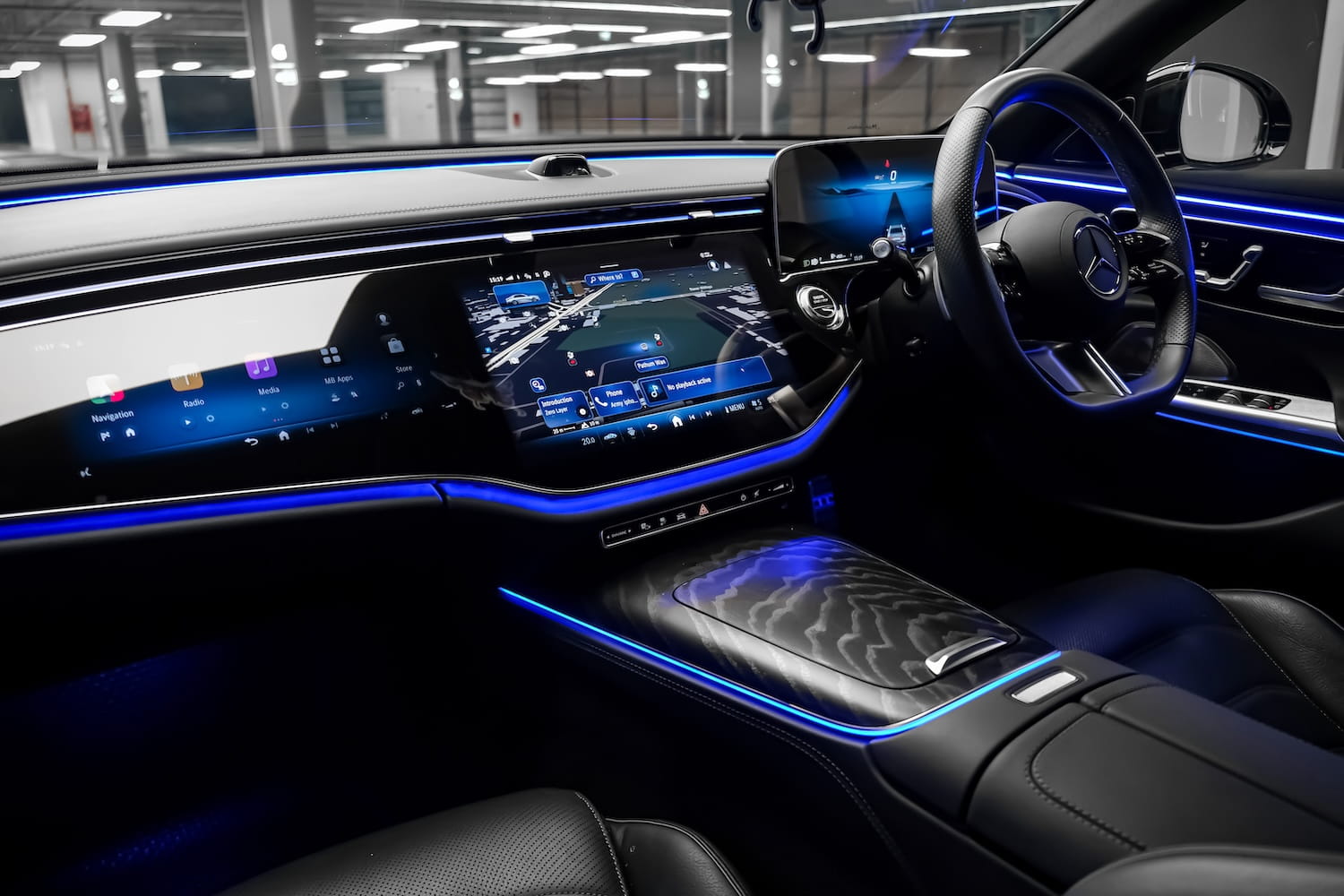 ภายในเบาะนั่งหน้าของ E350e AMG Dynamic W214 ปี 2026