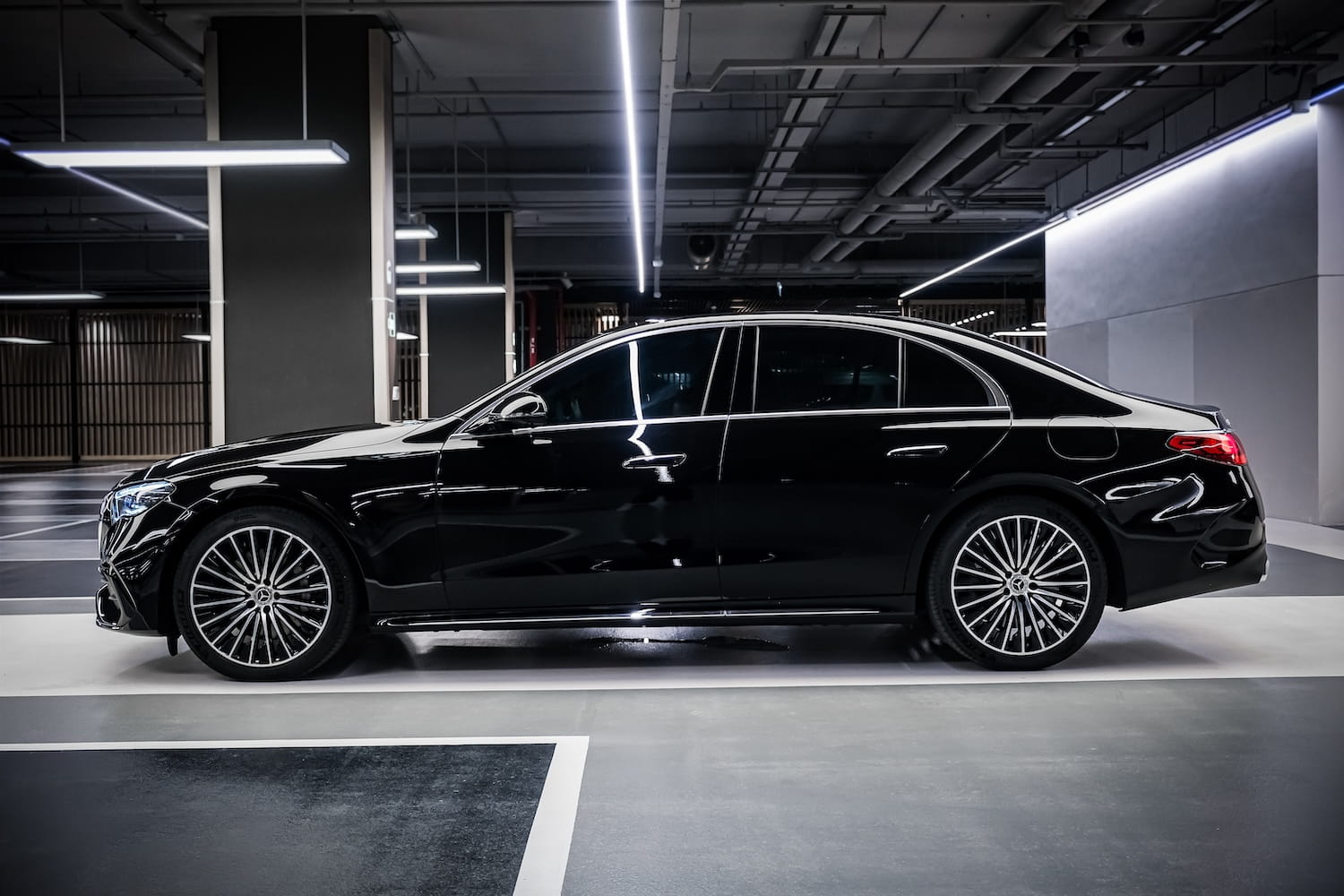 E Class รุ่นใหม่ ให้เช่า
