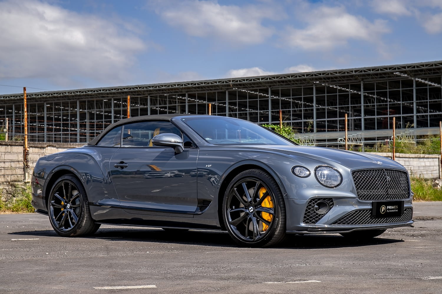 Bentley Continental GT Convertible V8 2025 คันเดียวในประเทศไทยที่มีให้เช่าขับเอง — Primes Automotive Bangkok