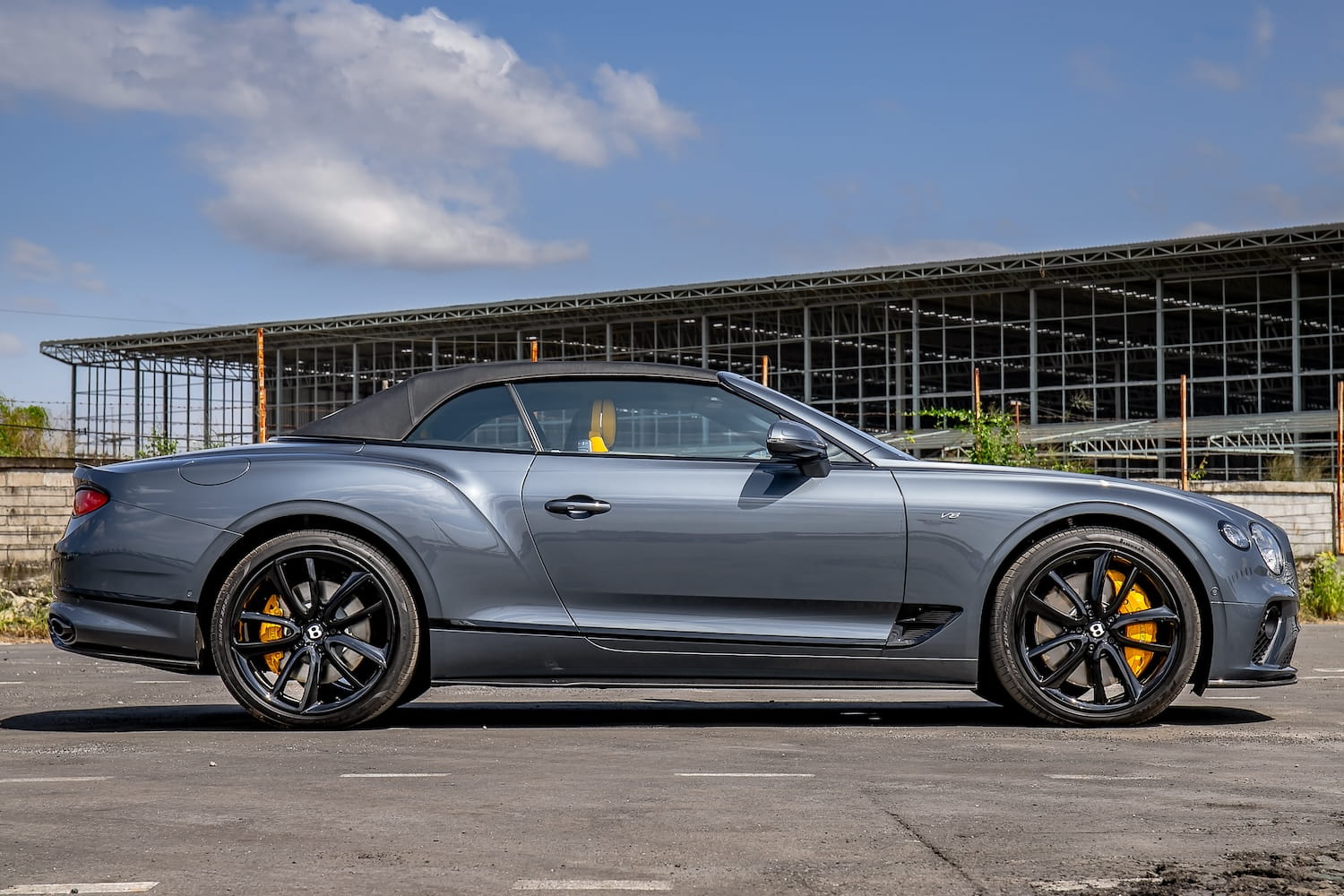 Bentley Continental GT Convertible V8 2025 มุมข้าง — เช่ารถหรู กรุงเทพ Primes Automotive