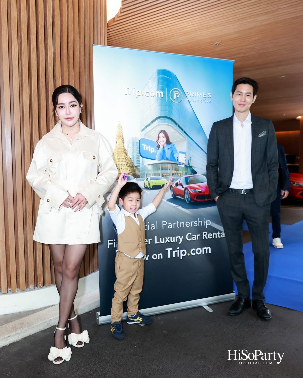 ภิญญดา กิจวณิชกุล Co-Founder and Chairman Primes Automotive และเสฏฐวุฒิ หิรัญกสิ CEO พร้อมแขก VIP ในงาน Trip.com x Prime Cars Rental Launch Event