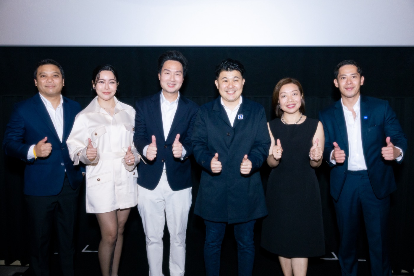 ภาพอย่างเป็นทางการ Partnership Primes Automotive และ Trip.com Thailand — จิรัฐ โพธิศัพท์สุข ภิญญดา กิจวณิชกุล เสฏฐวุฒิ หิรัญกสิ Eugene Lin Diane Cui Jethro Lanopa