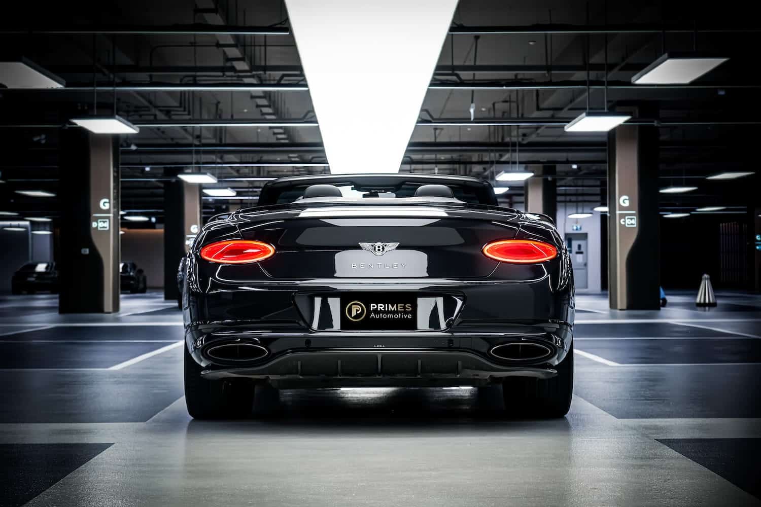 Bentley Continental GT Speed Convertible หลังคาเปิด ด้านหลัง — Prime Cars Rental | Bentley GTC Speed W12 open roof rear view Prime Cars Rental Thailand
