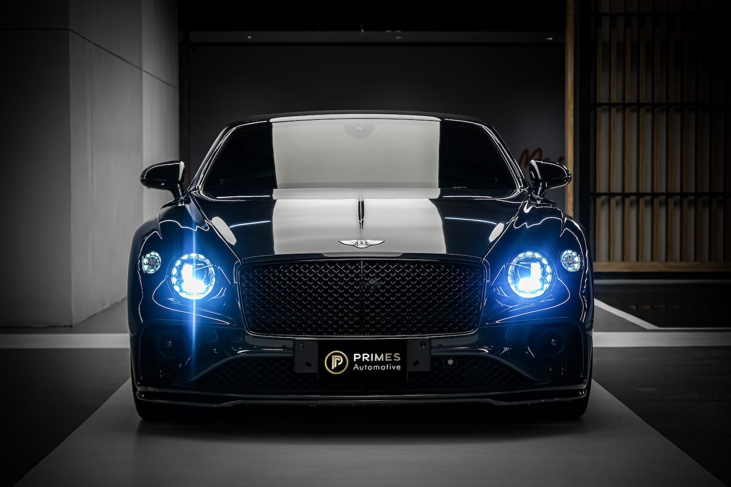 Bentley Continental GT Speed Convertible W12 ด้านหน้า ไฟ Matrix LED — เช่า Bentley กรุงเทพ | Bentley GT Speed front Matrix LED headlights Bangkok luxury rental