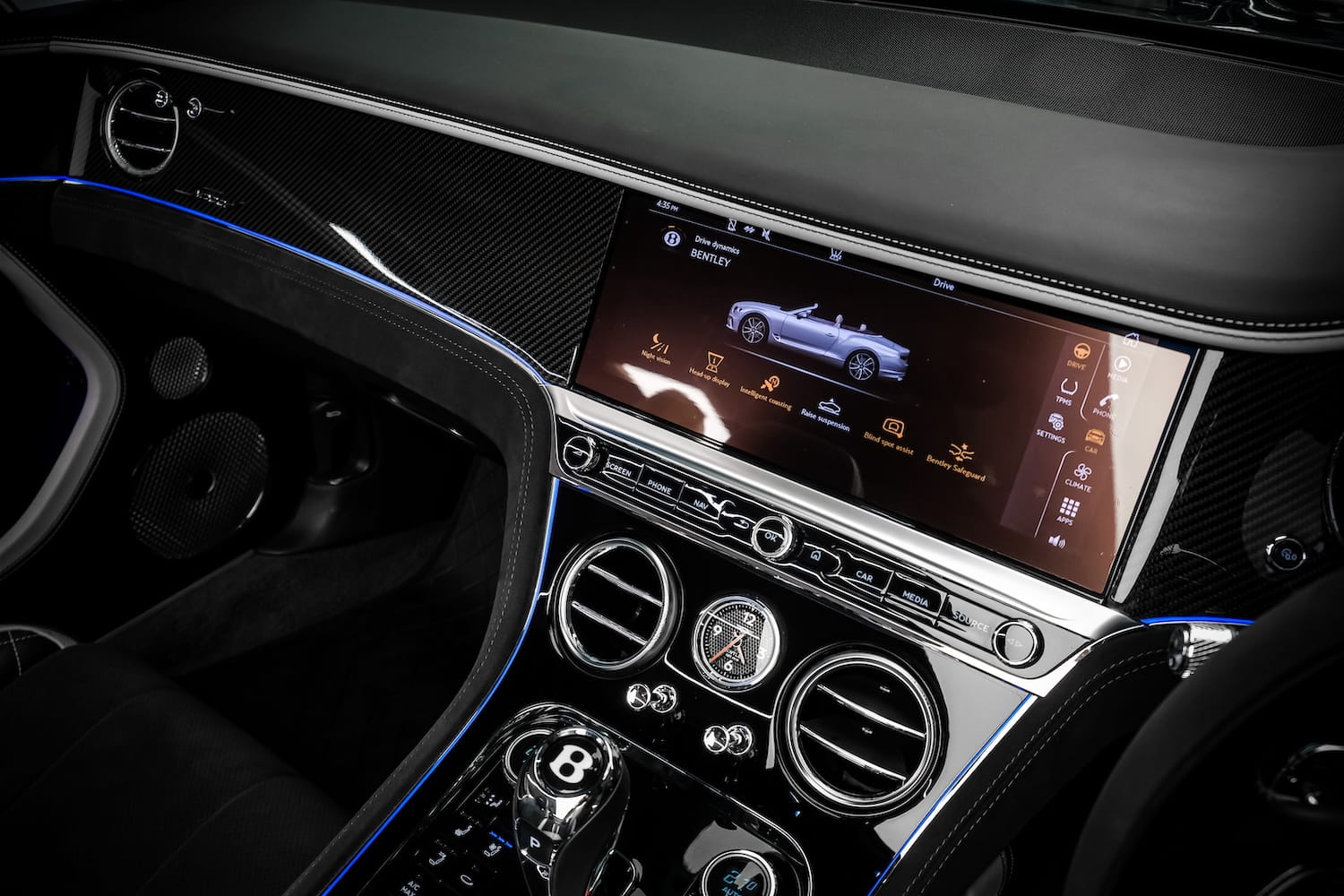 ออปชั่นภายใน Bentley Continental GT Speed Convertible — Leather Trim Handcrafted Crewe | Bentley GT Speed interior leather trim detail handcrafted