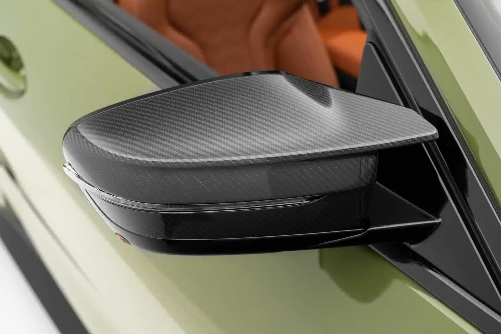กระจกมองข้างคาร์บอนไฟเบอร์ M BMW M4 Competition G83 — เช่ารถสปอร์ต BMW | BMW M4 Competition G83 M carbon fibre mirror cap